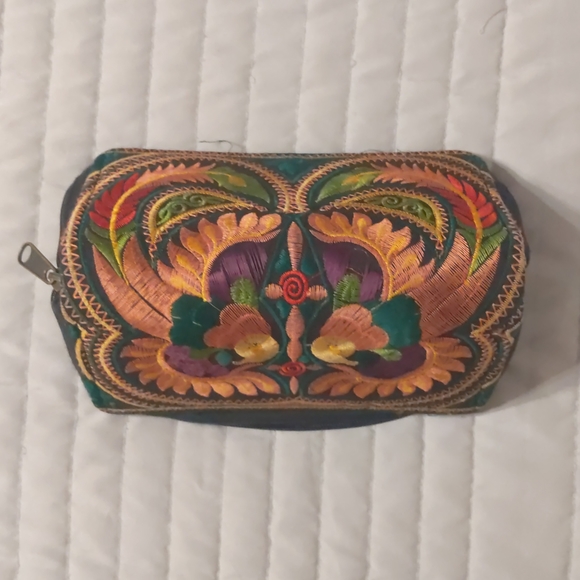 Handsewn Wallet from Guadalajara Mexico - Picture 6 of 6